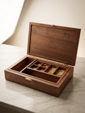 Écrin Signature — Coffret à bijoux en acajou massif